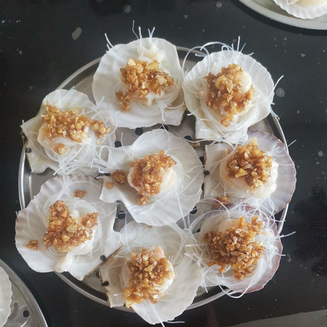 蒜蓉粉丝蒸扇贝