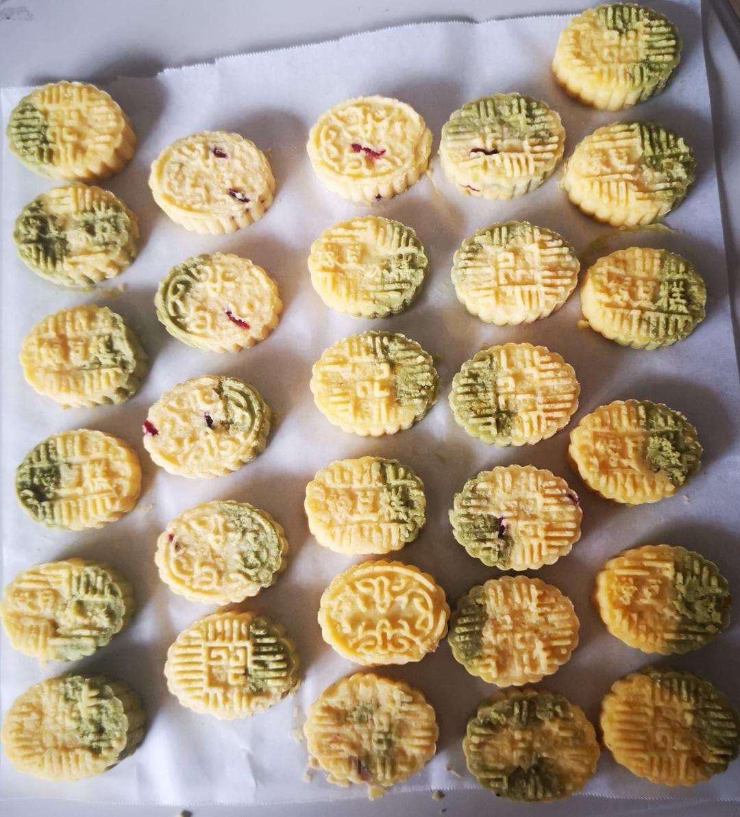 融在舌尖的奶香绿豆糕