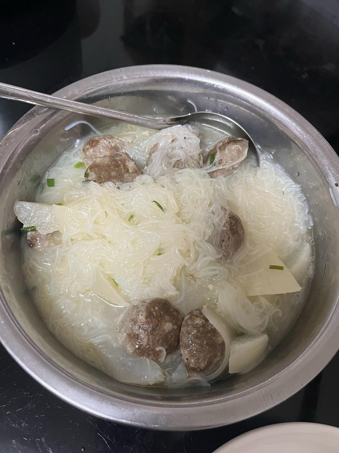 牛肉丸子萝卜汤，简单易做的鲜美味道