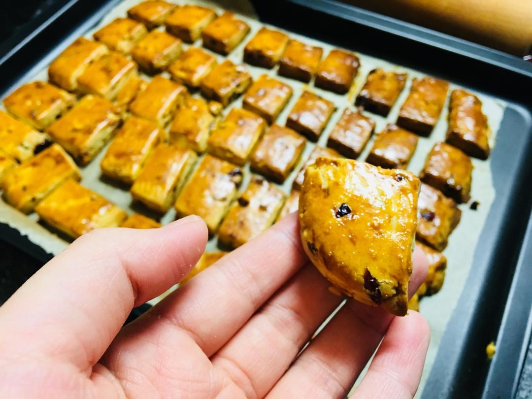 蔓越莓(葡萄)奶酥  适合给孩子的少糖配方😉