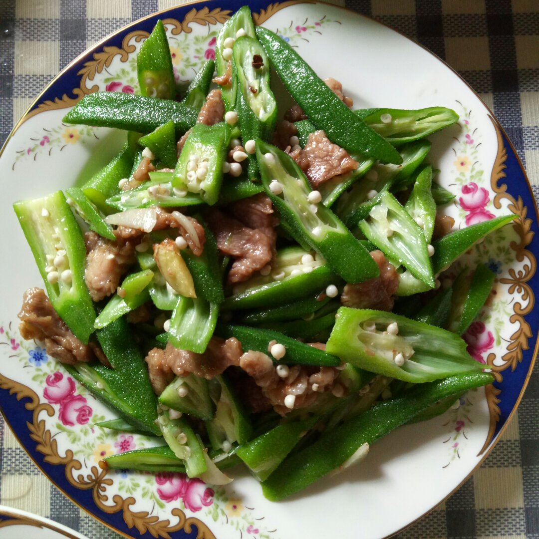 秋葵炒肉丝