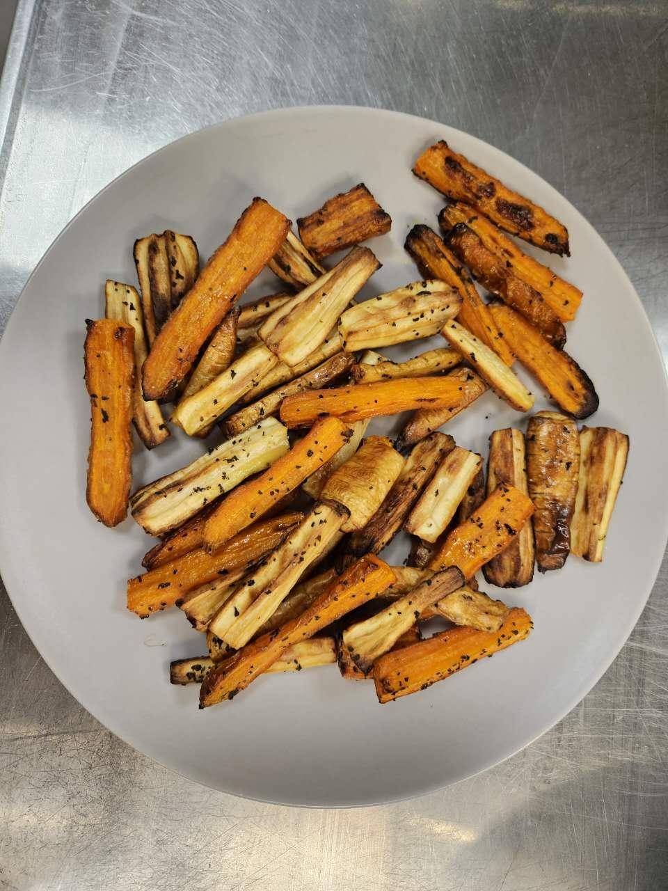 蜜烤胡萝卜欧防风 Honey-glazed Roast Carrots & Parsnips