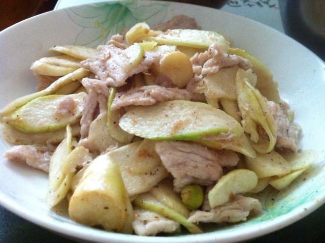 茭白肉片的做法