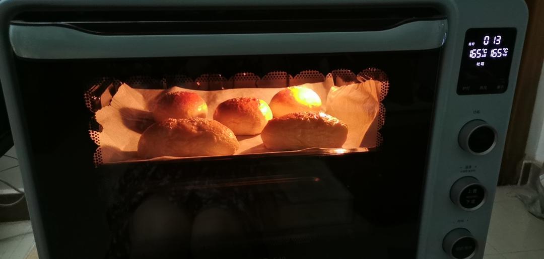 超软牛奶餐包，此配方超软不甜易出膜，放一礼拜不变硬