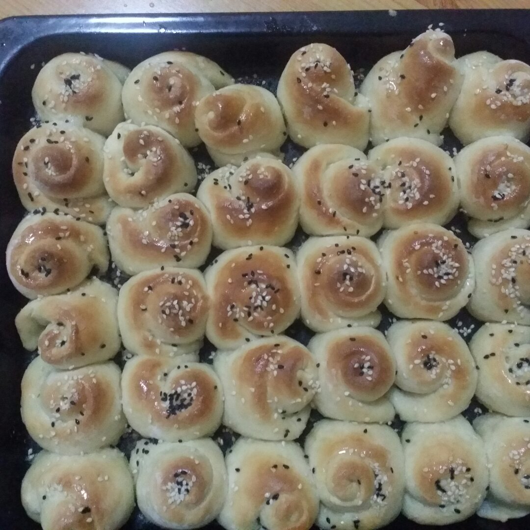 懒人版一次发酵蜂蜜脆底小面包（28x28金盘量）