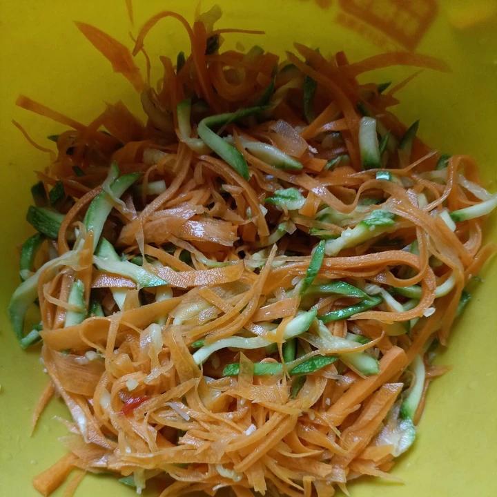 西葫芦虾仁蒸饺