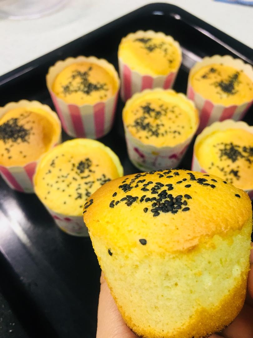 蜂蜜脆皮小蛋糕