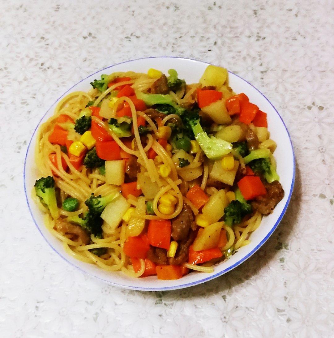 番茄肉酱意大利面