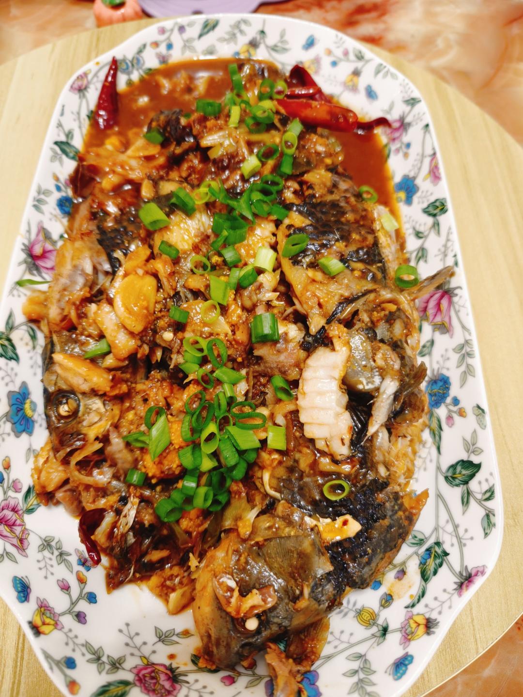 野生鲫鱼豆腐汤/砂锅炖鲫鱼