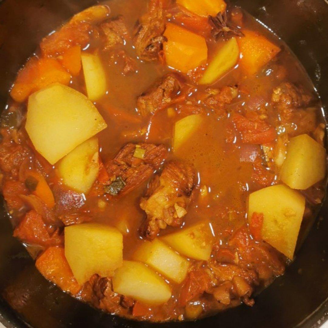 番茄土豆炖牛腩