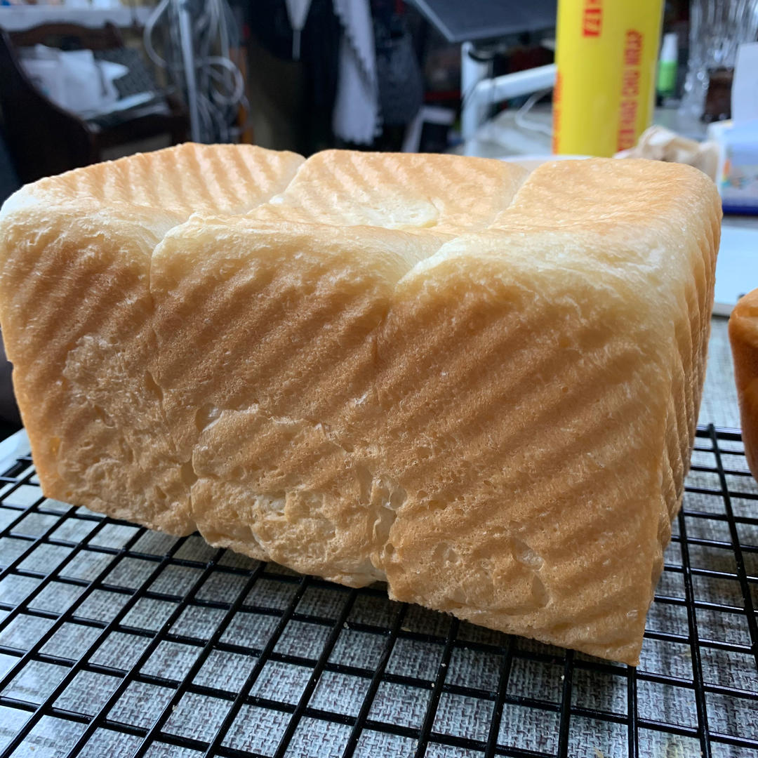 绸缎质感的生吐司 | 林育玮老师经典配方