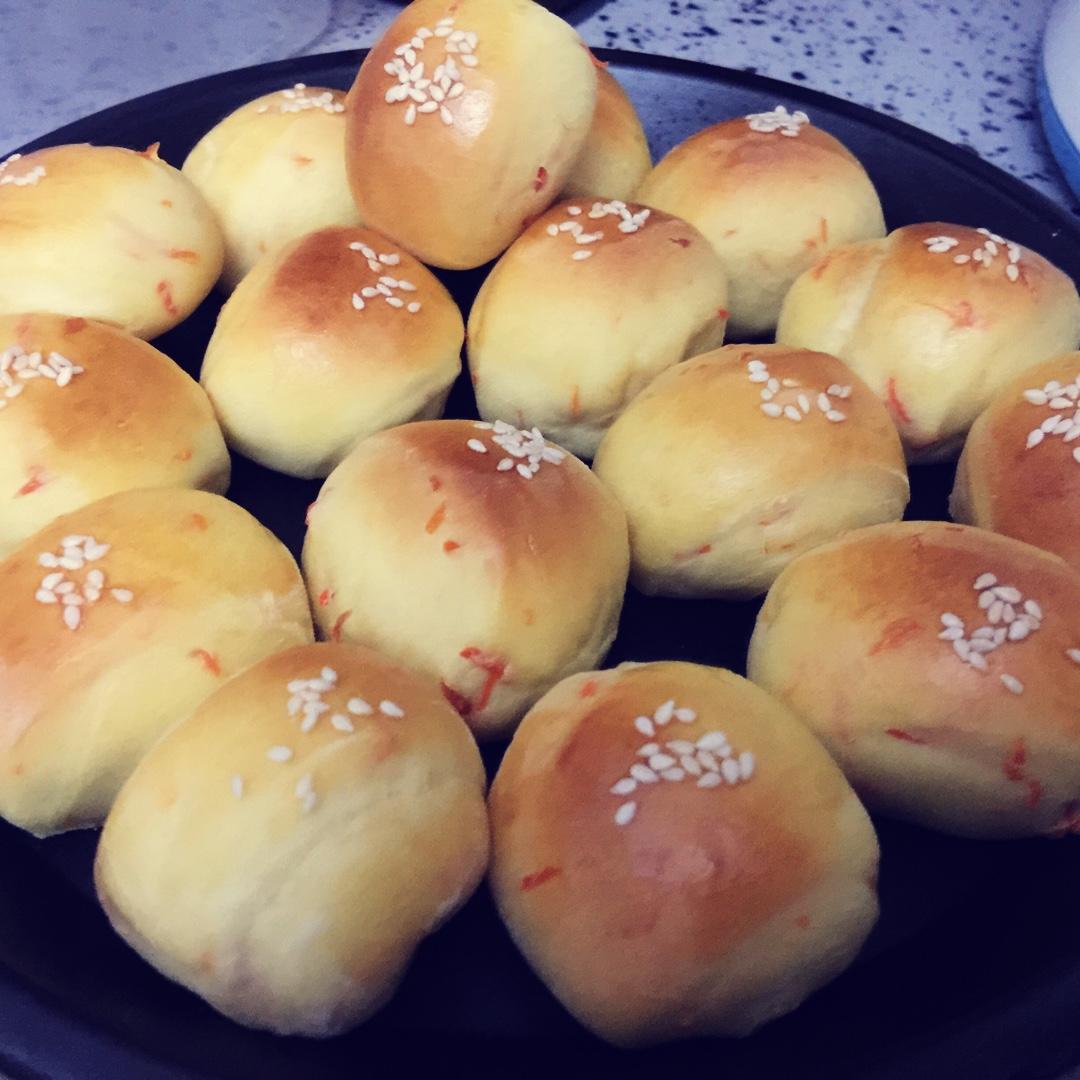 胡萝卜奶油小面包