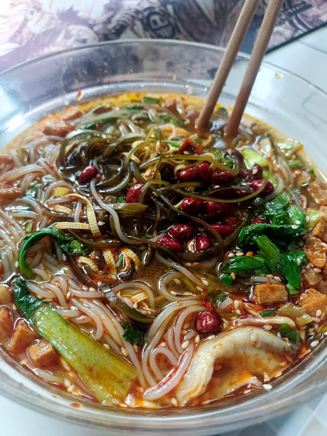 【西安小吃系列】4:麻辣米线（砂锅米线）及红油豆干做法