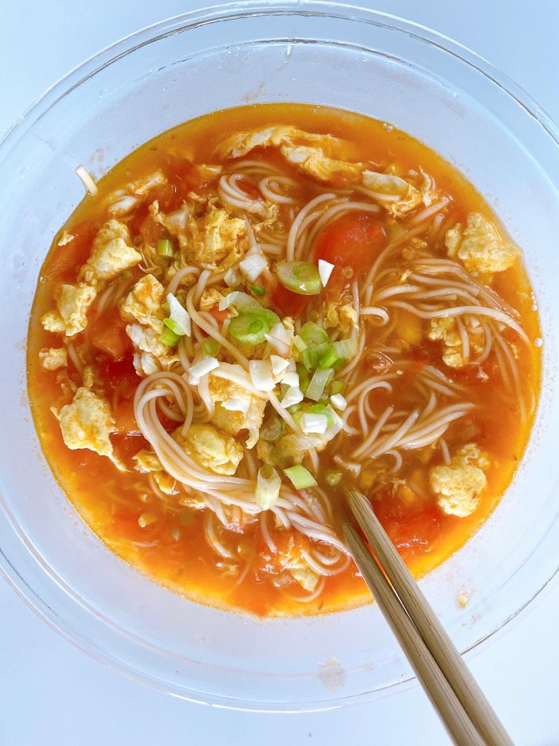 francisca要环游世界做的番茄鸡蛋面