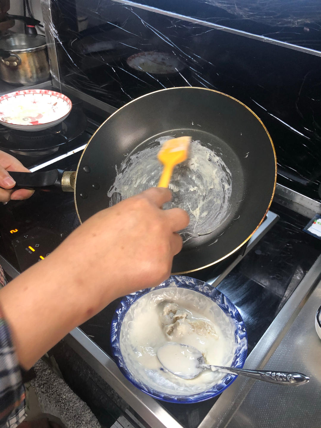 自制春卷皮（超简单是个人都会）