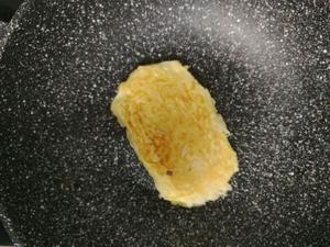 米饭鸡蛋煎饼的做法 步骤3