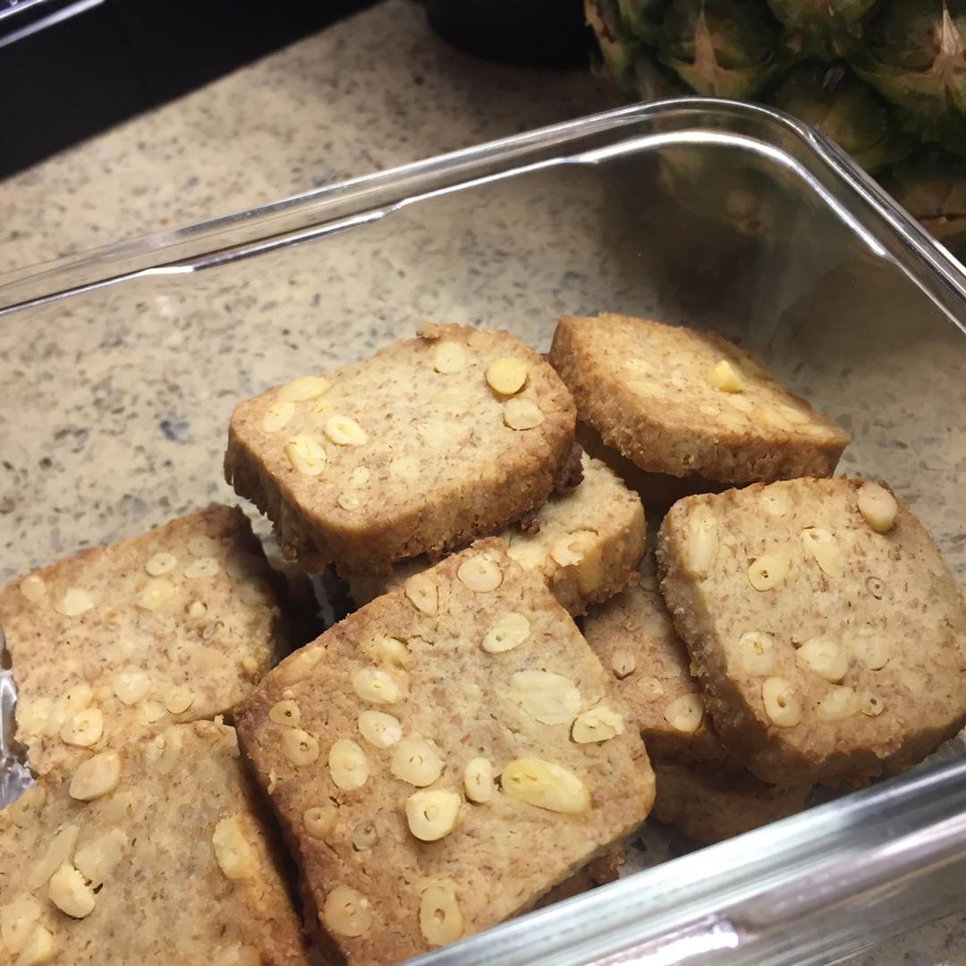 松仁酥饼干
