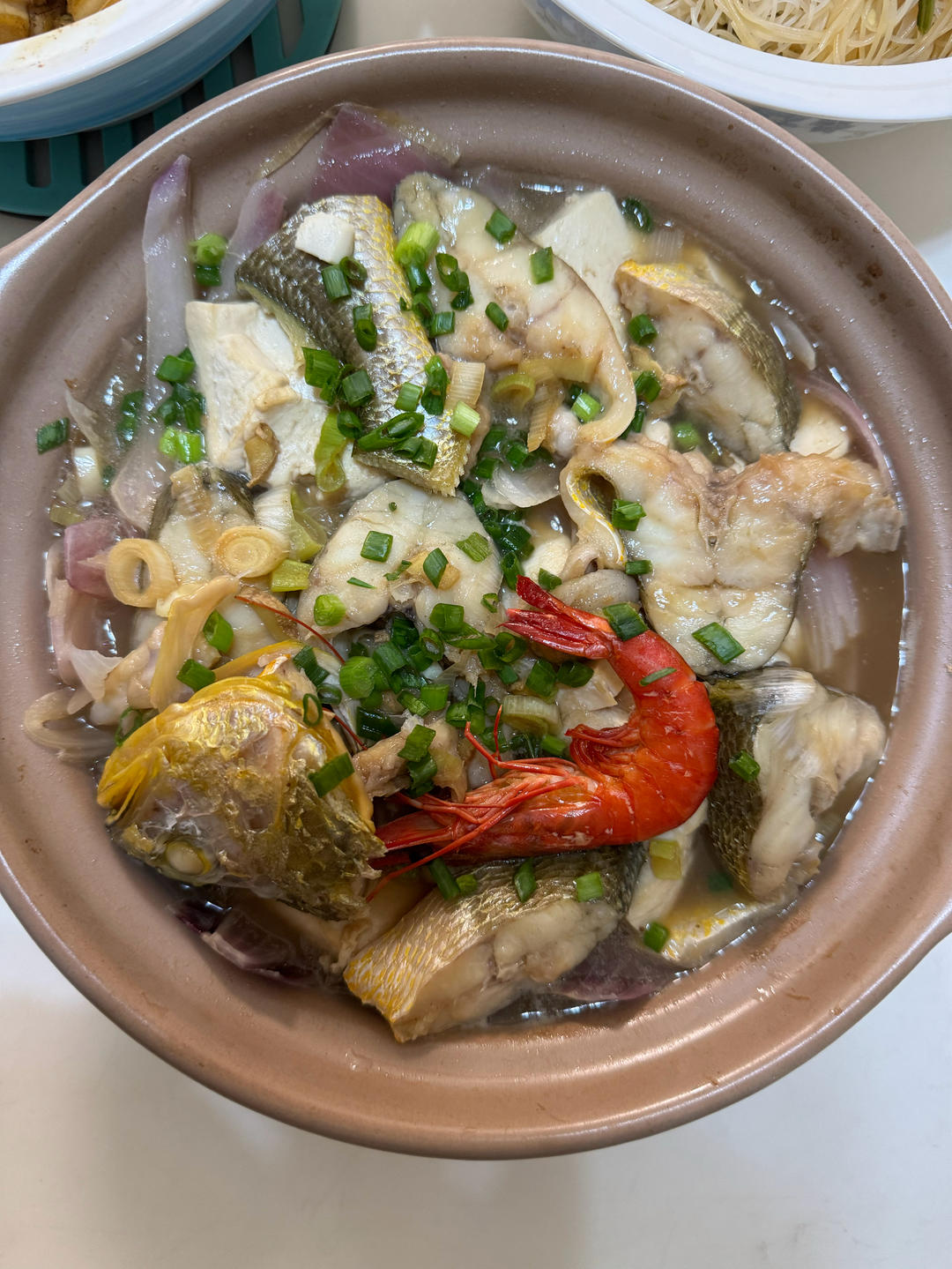 鲜嫩豆腐鲈鱼煲