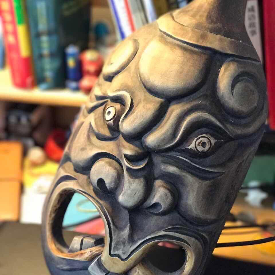 爱美食的肥兔子