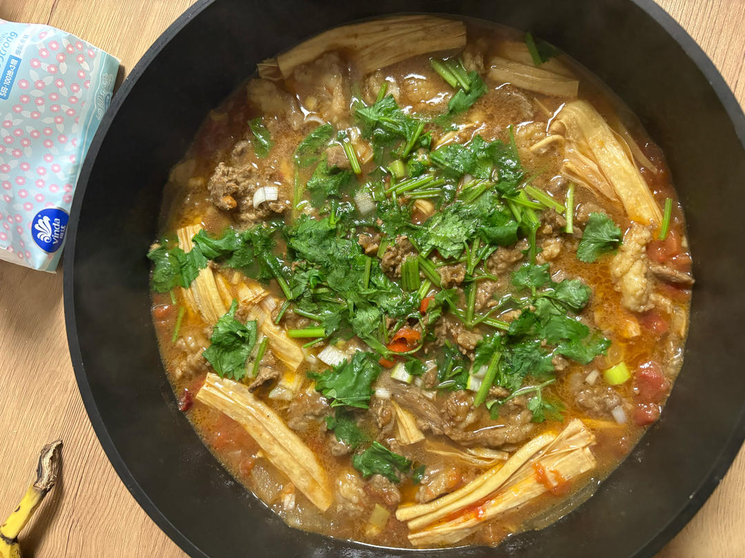 牛肉腐竹番茄煲