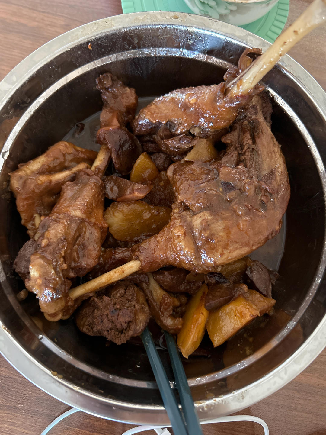 [原创] 东北名菜，铁锅炖大鹅土豆