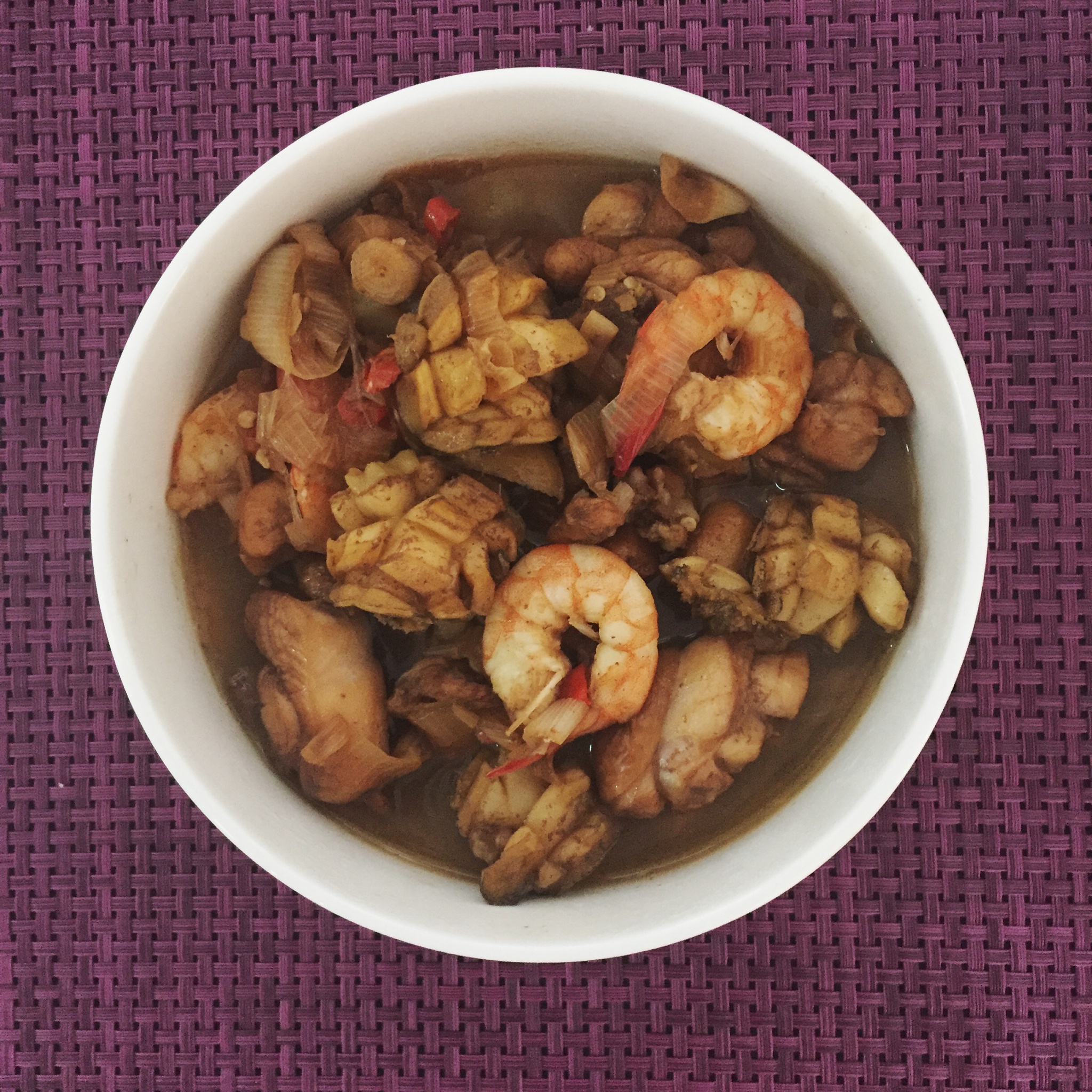 鲍鱼鸡煲