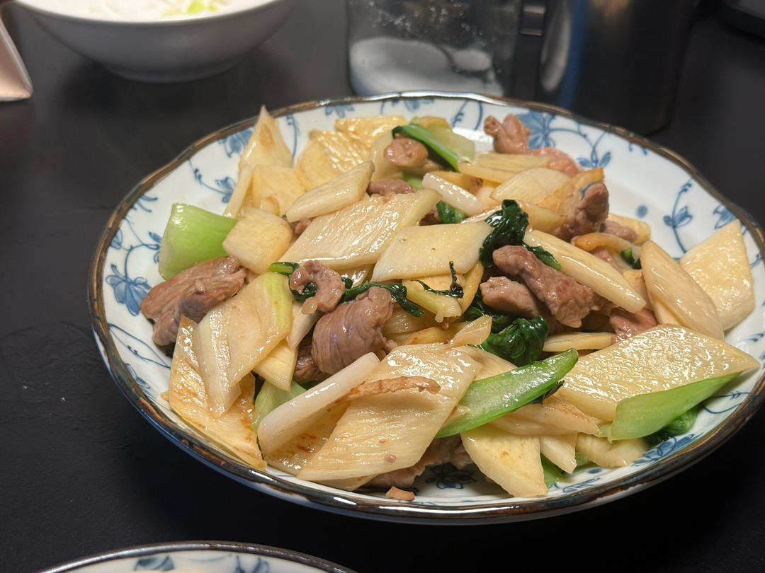 蚝油茭白肉片