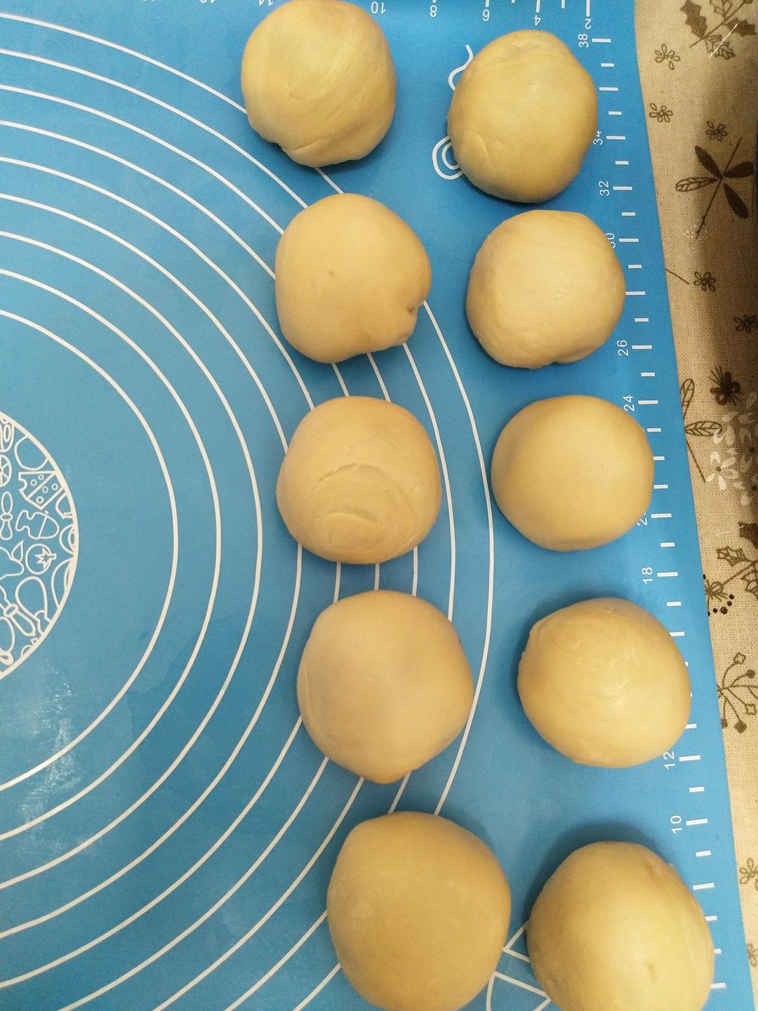 蛋黄酥（古早味）