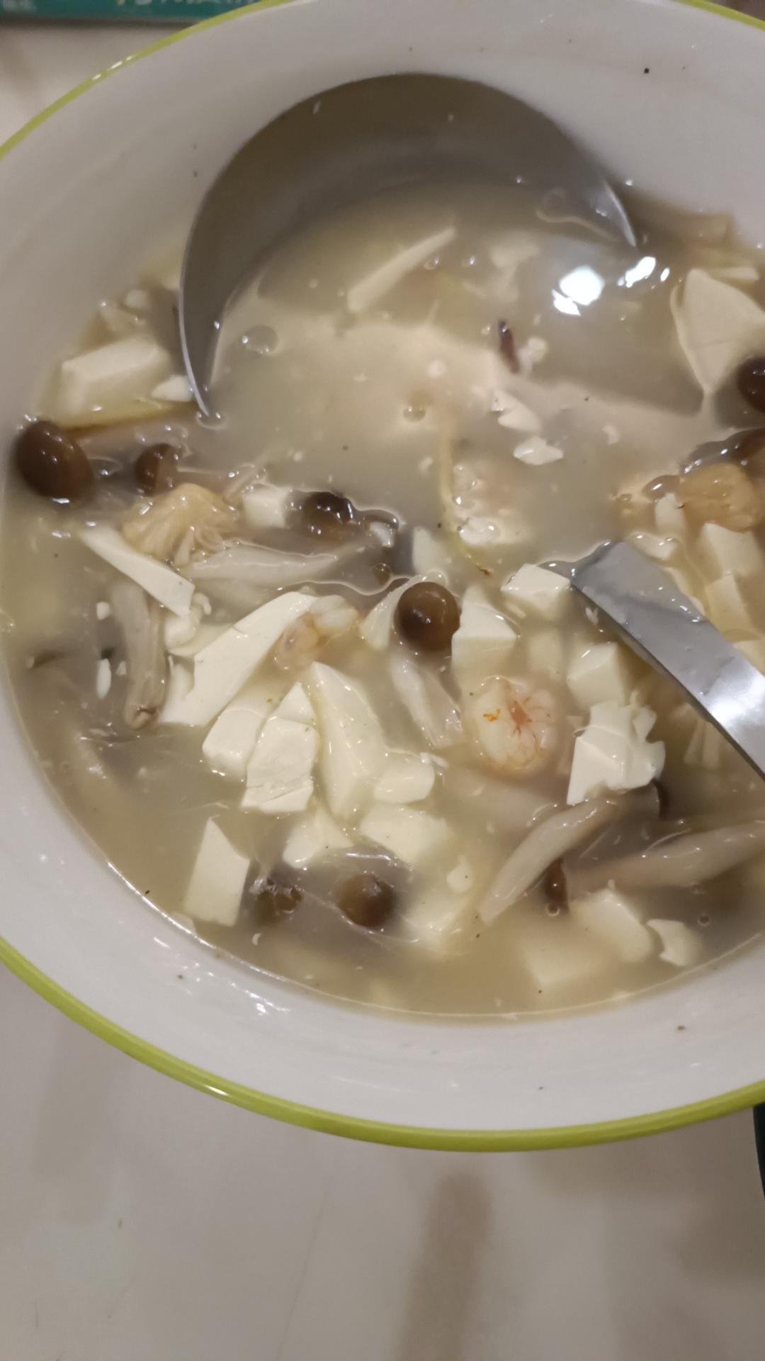 这豆腐汤太鲜美了