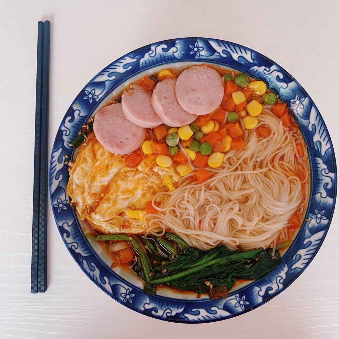 快手菜 酸汤面 刘肉肉肉肉肉肉肉做的酸汤面刘肉肉