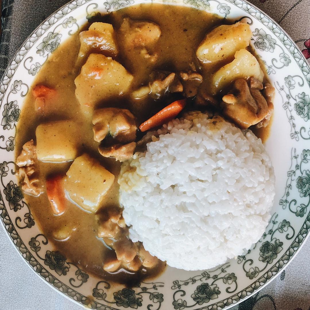 咖喱鸡肉饭