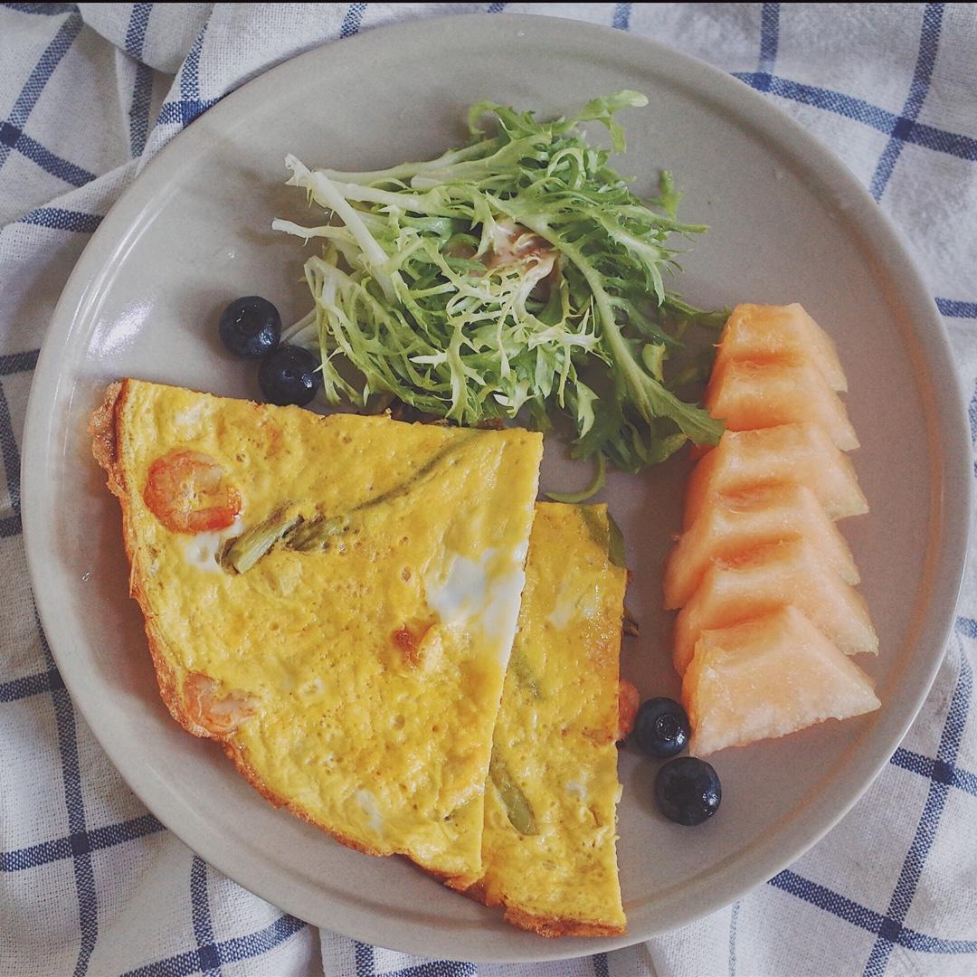 芦笋虾仁早餐蛋饼