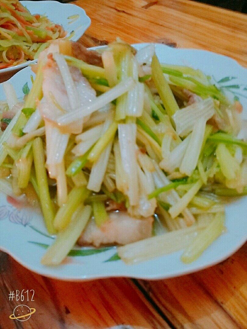 西芹炒肉丝