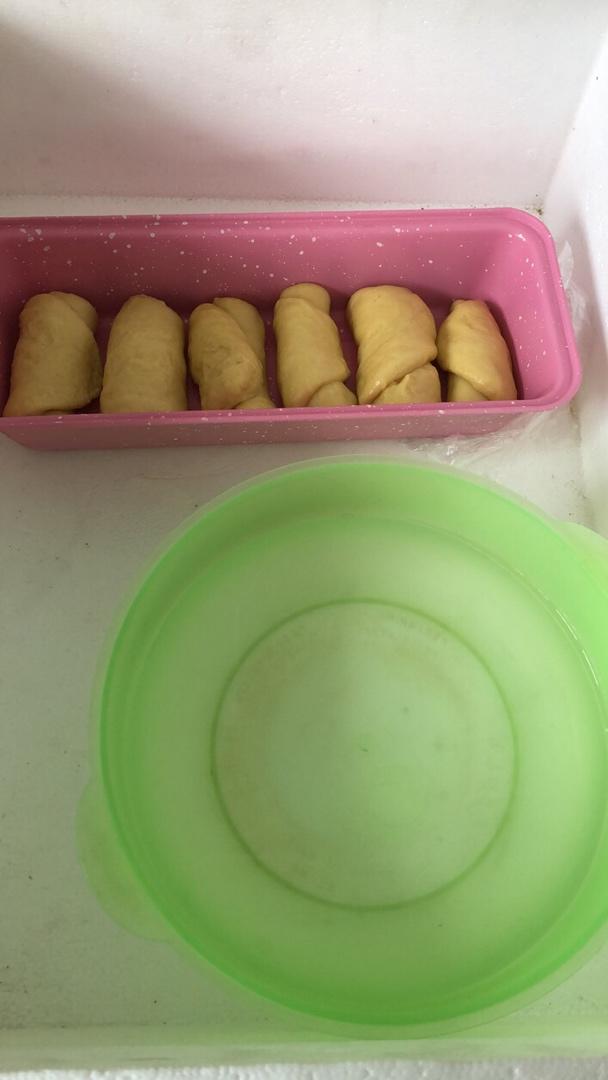 450g吐司面包（轻松手揉，无需面包机，初学者）