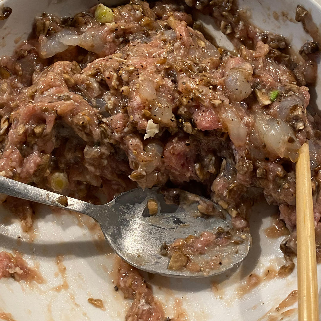 三鲜馄炖（香菇猪肉虾仁）