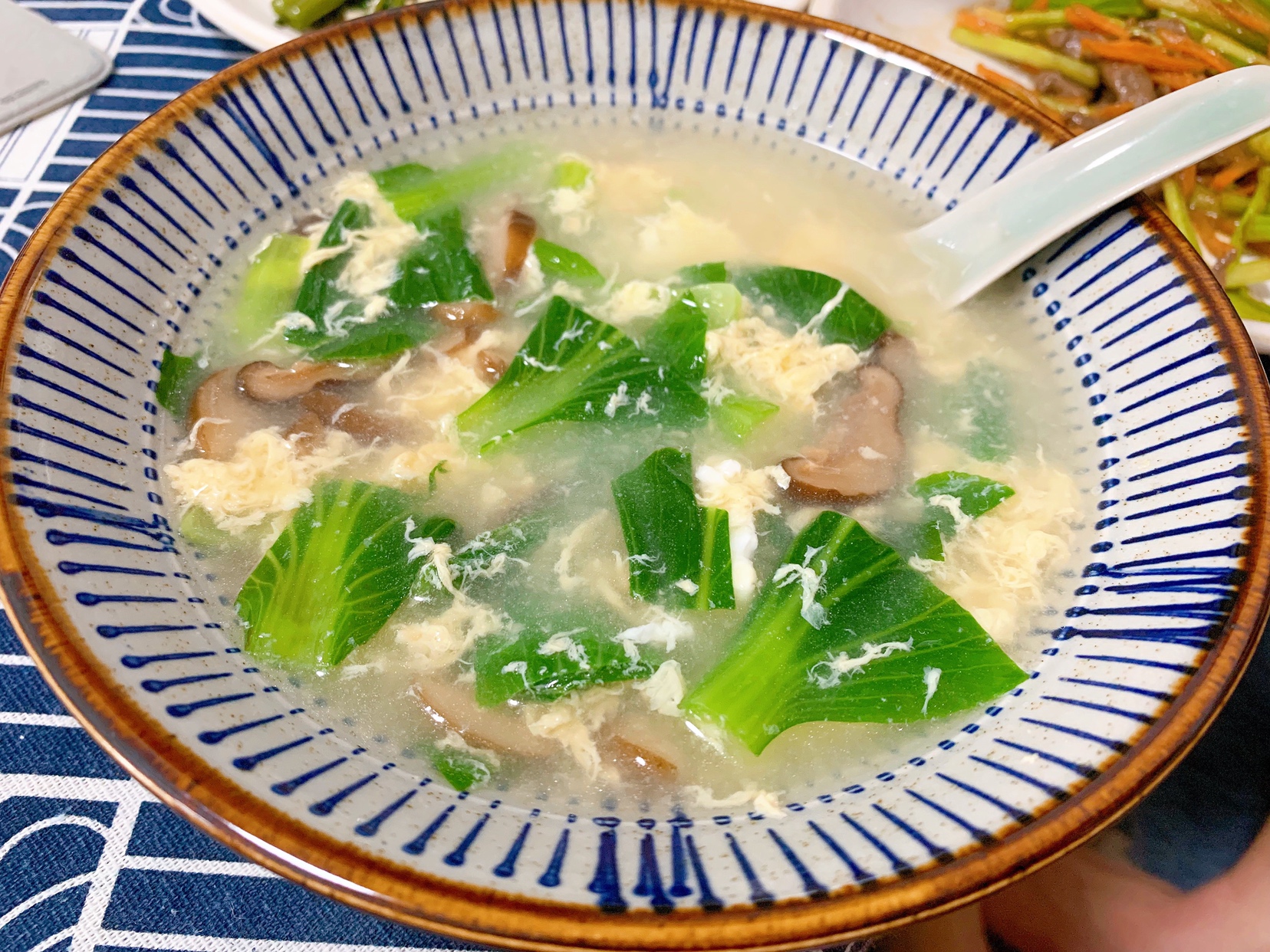下饭汤-香菇青菜蛋汤的做法
