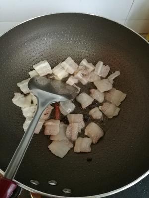 回锅肉（青蒜）的做法 步骤4