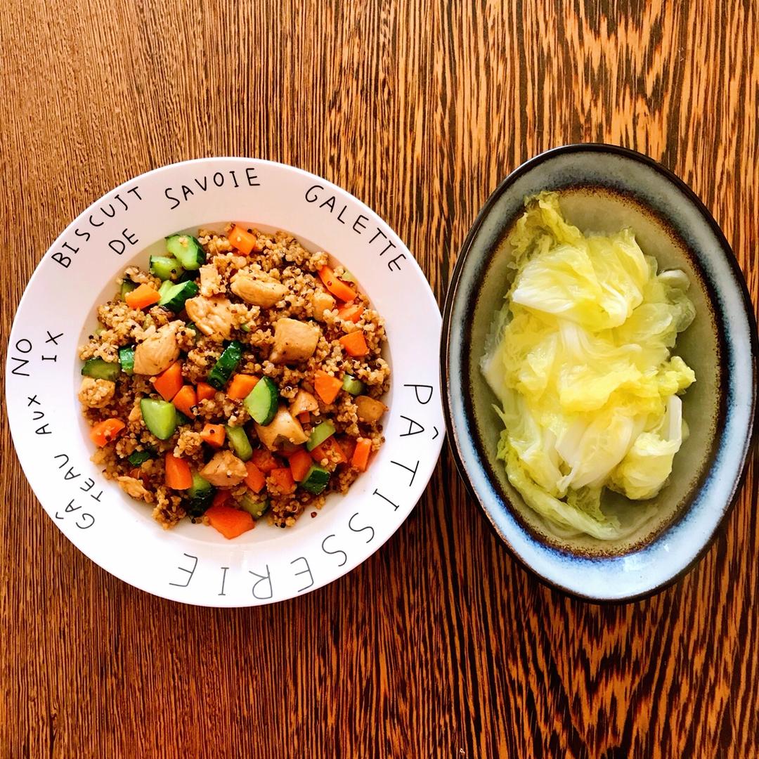 miyacheung做的健身餐鸡胸杂蔬燕麦米炒饭
