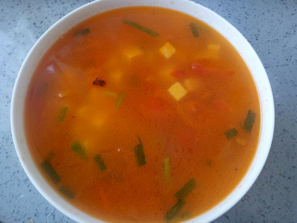 鲜美的西红柿豆腐汤