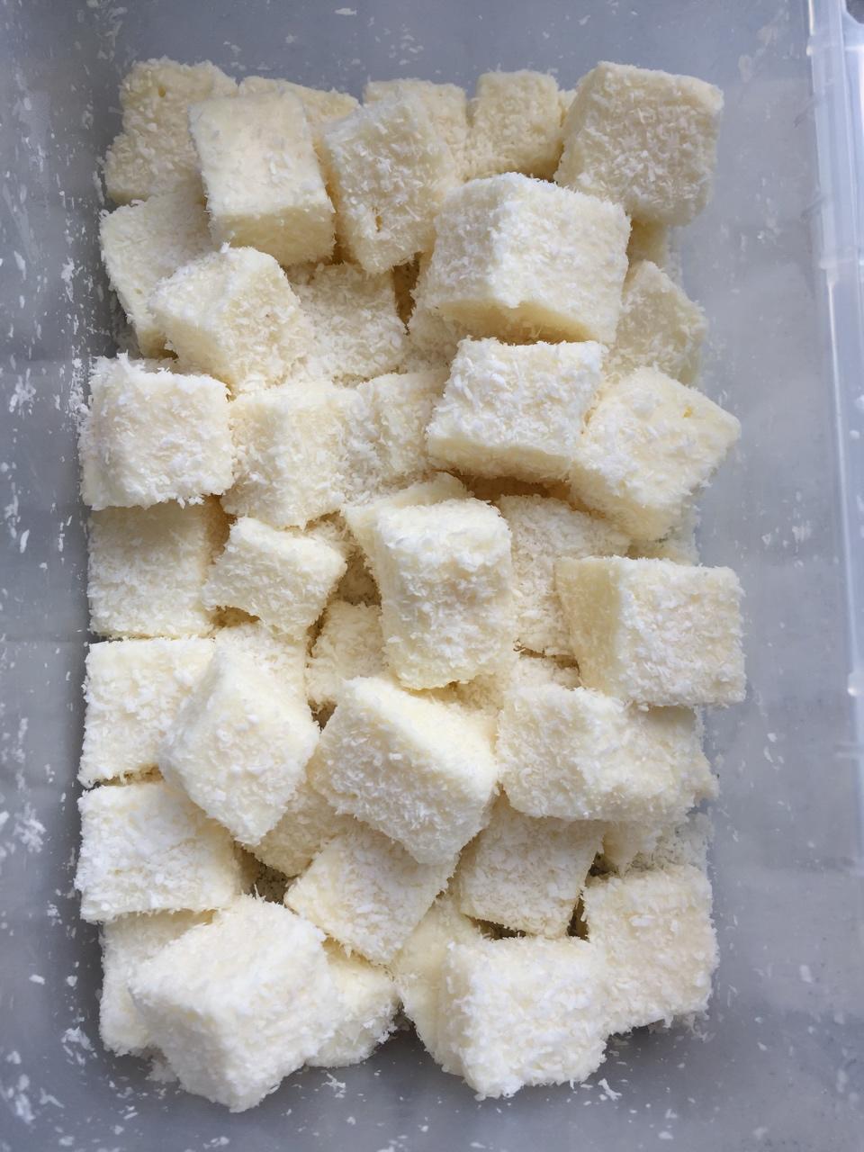 完胜85度C牛奶椰丝小方