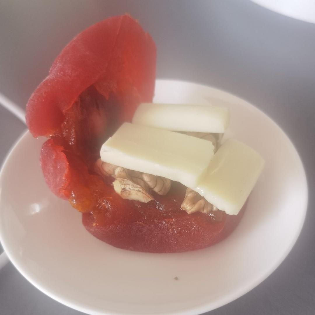 柿饼的极品吃法，5分钟搞定，real上头！——核桃乳酪柿衣