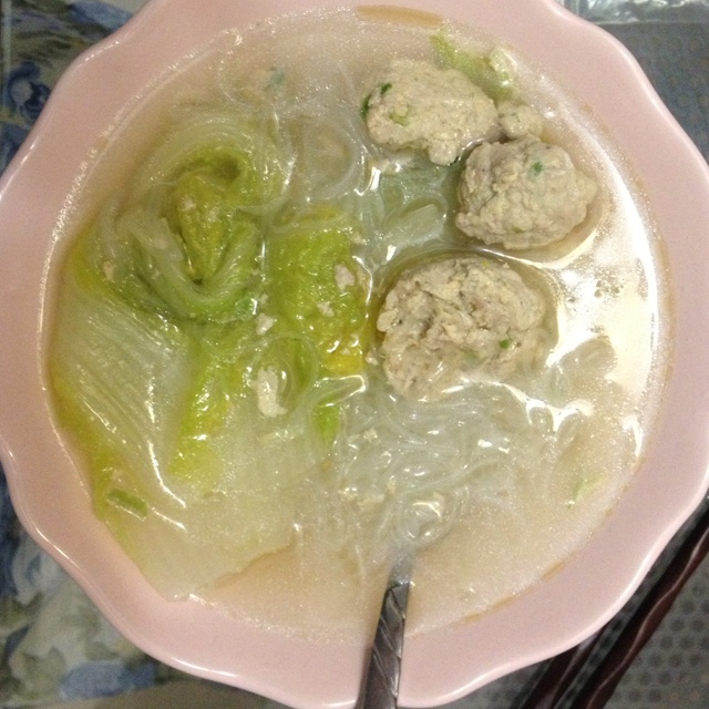 小白菜肉丸汤