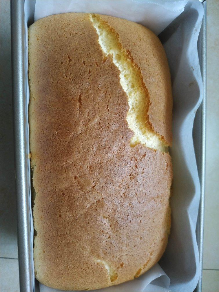 堪比柯基屁股
爆浆芝士🧀古早蛋糕