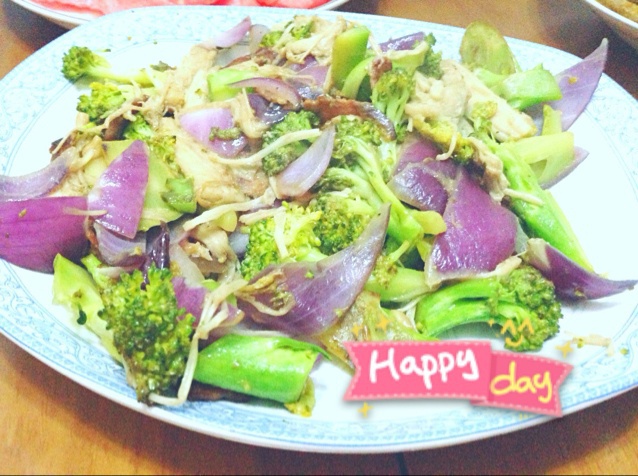 西兰花香菇炒培根