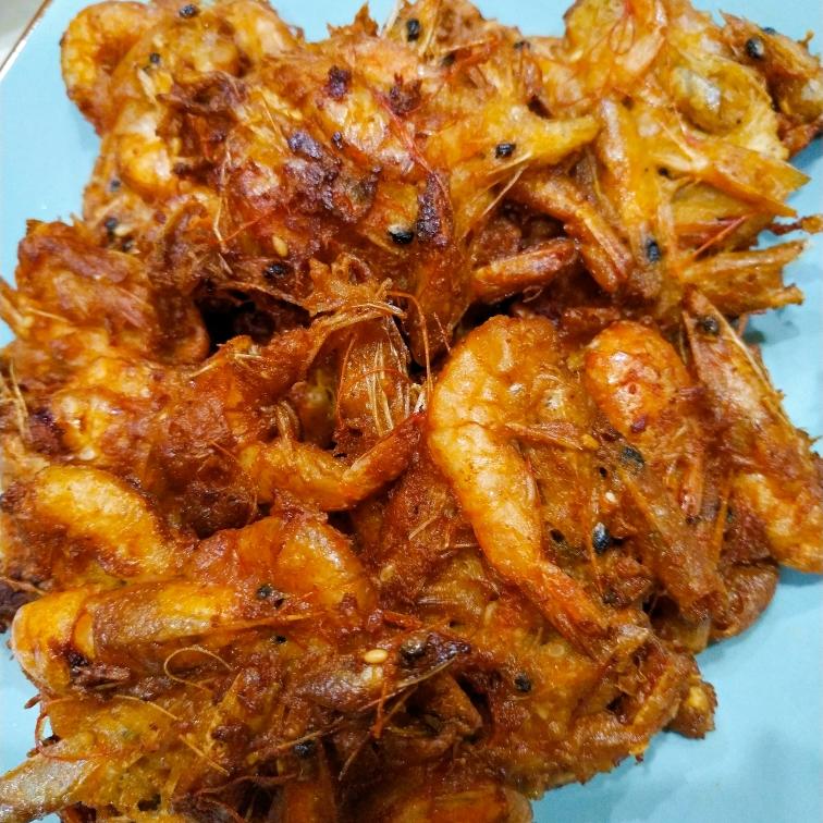 炸小河虾饼的做法