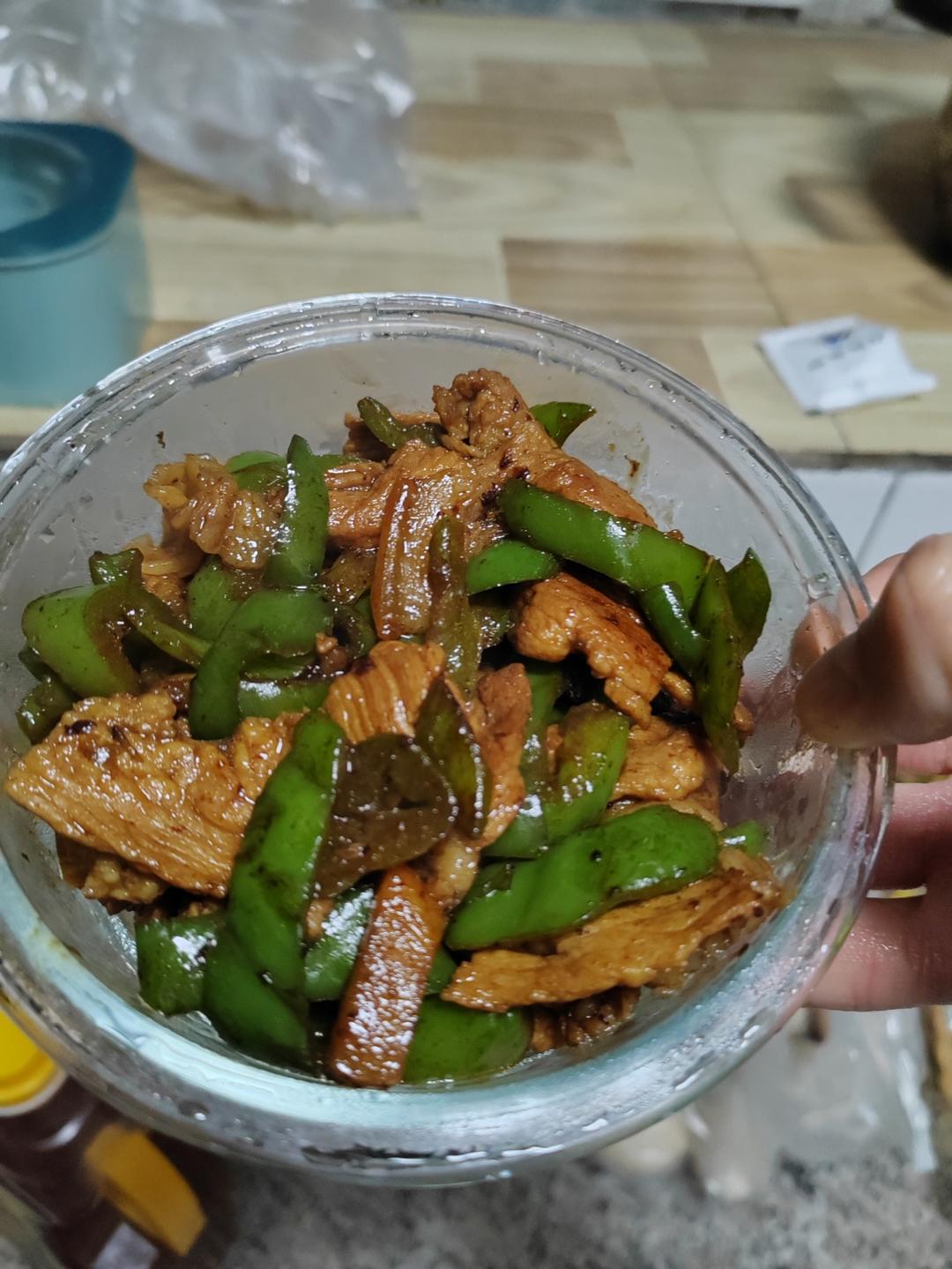 巨下饭的尖椒炒肉片