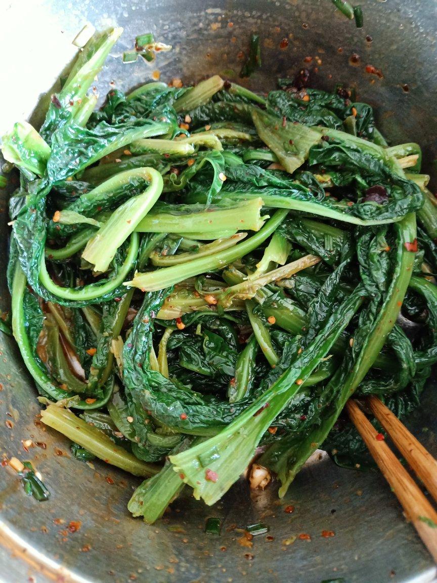 凉拌莴笋尖