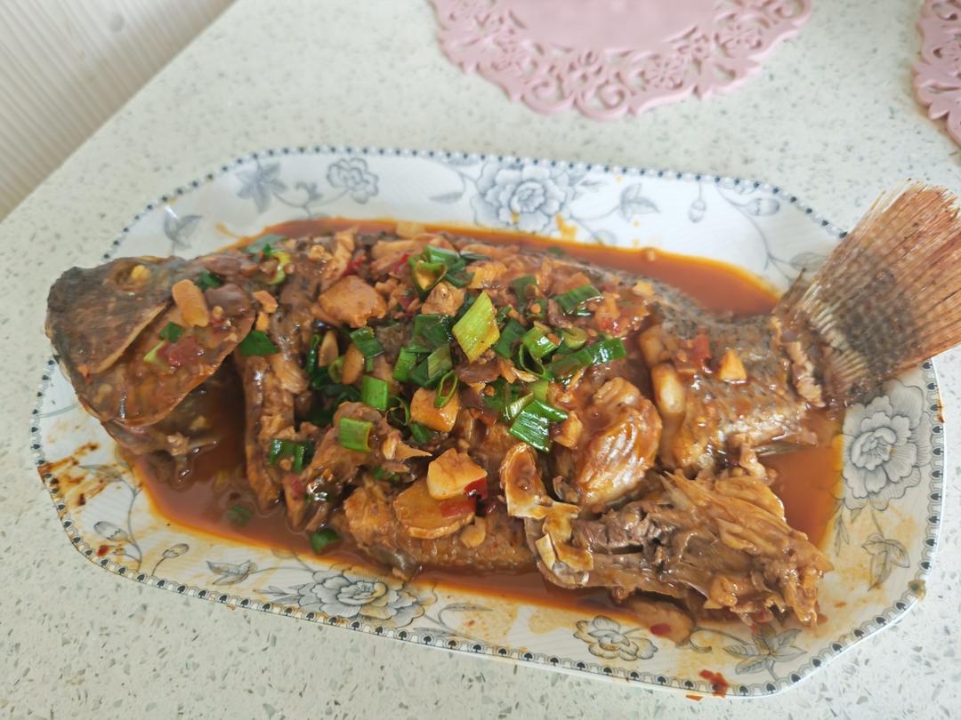 家常红烧鱼