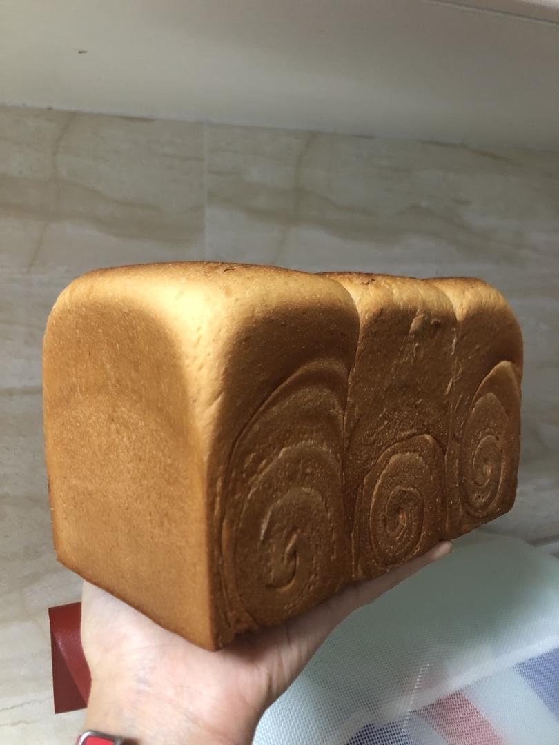 纯奶手撕吐司