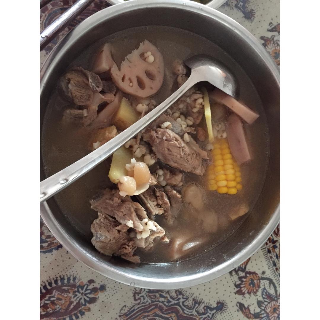 玉米排骨汤